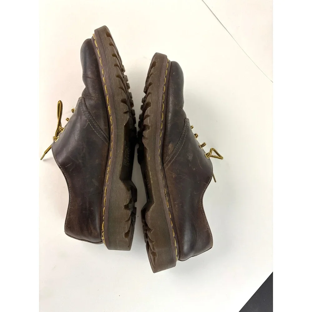 Dr. Martens welt interior
